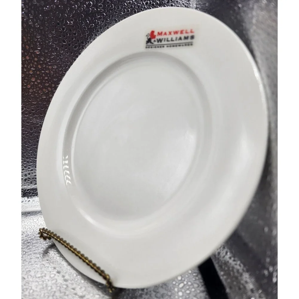MAXWELL & WILLIAMS SALAD/DESSERT PLATE WHITE (Set of 4) READ!!